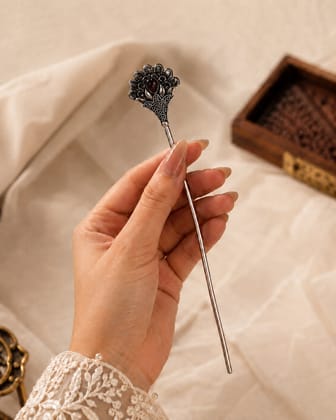 Handmade Oxidised Silver Elegant Floral Metal Juda Stick for Women