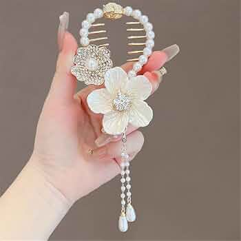 Elegant Pearl Flower Hair Claw Clip