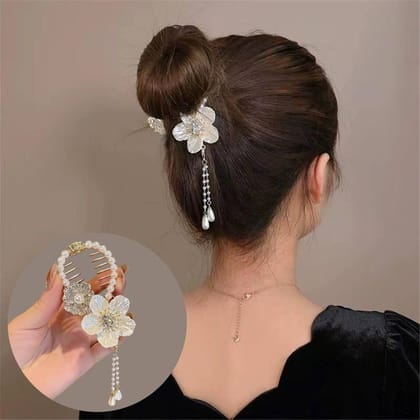 Elegant Pearl Flower Hair Claw Clip