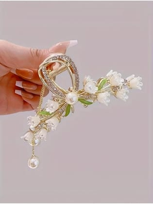 Elegant Green White Lily Pearl Hair Claw