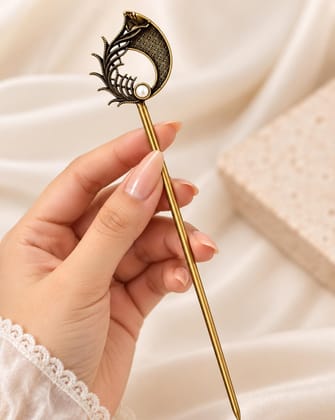 Elegant Golden Hair Stick Bun Pin