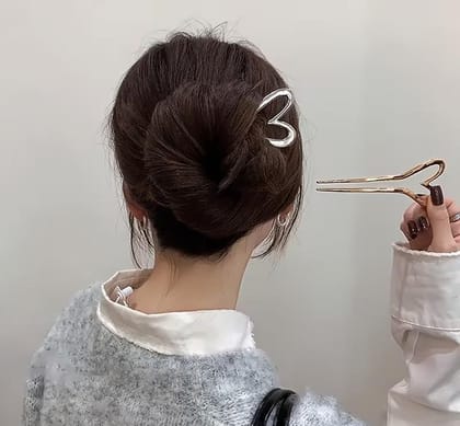  2pcs Heart Shape Metal Hair Bun Stick 